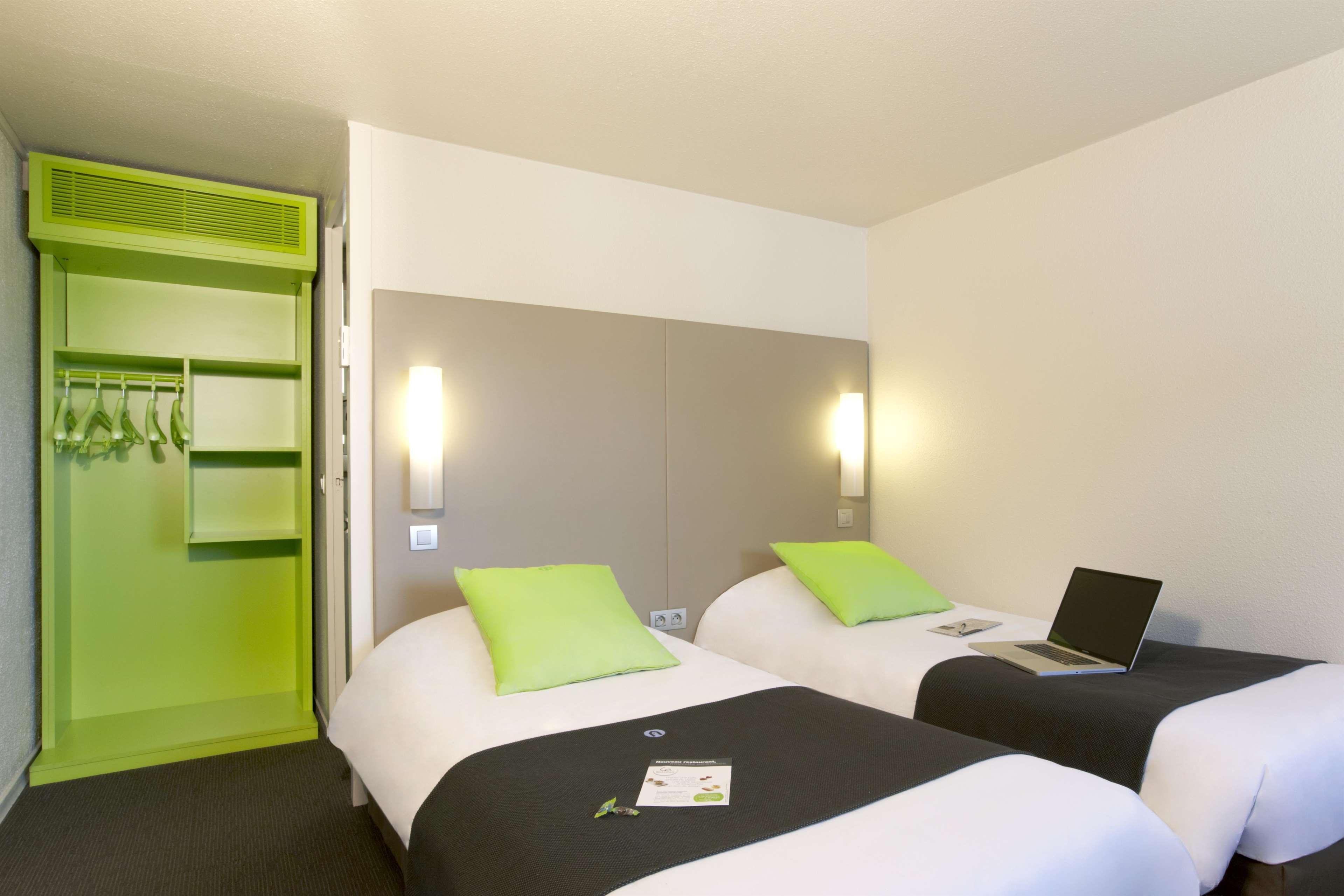 Campanile Brest - Gouesnou Aeroport Hotel Quarto foto